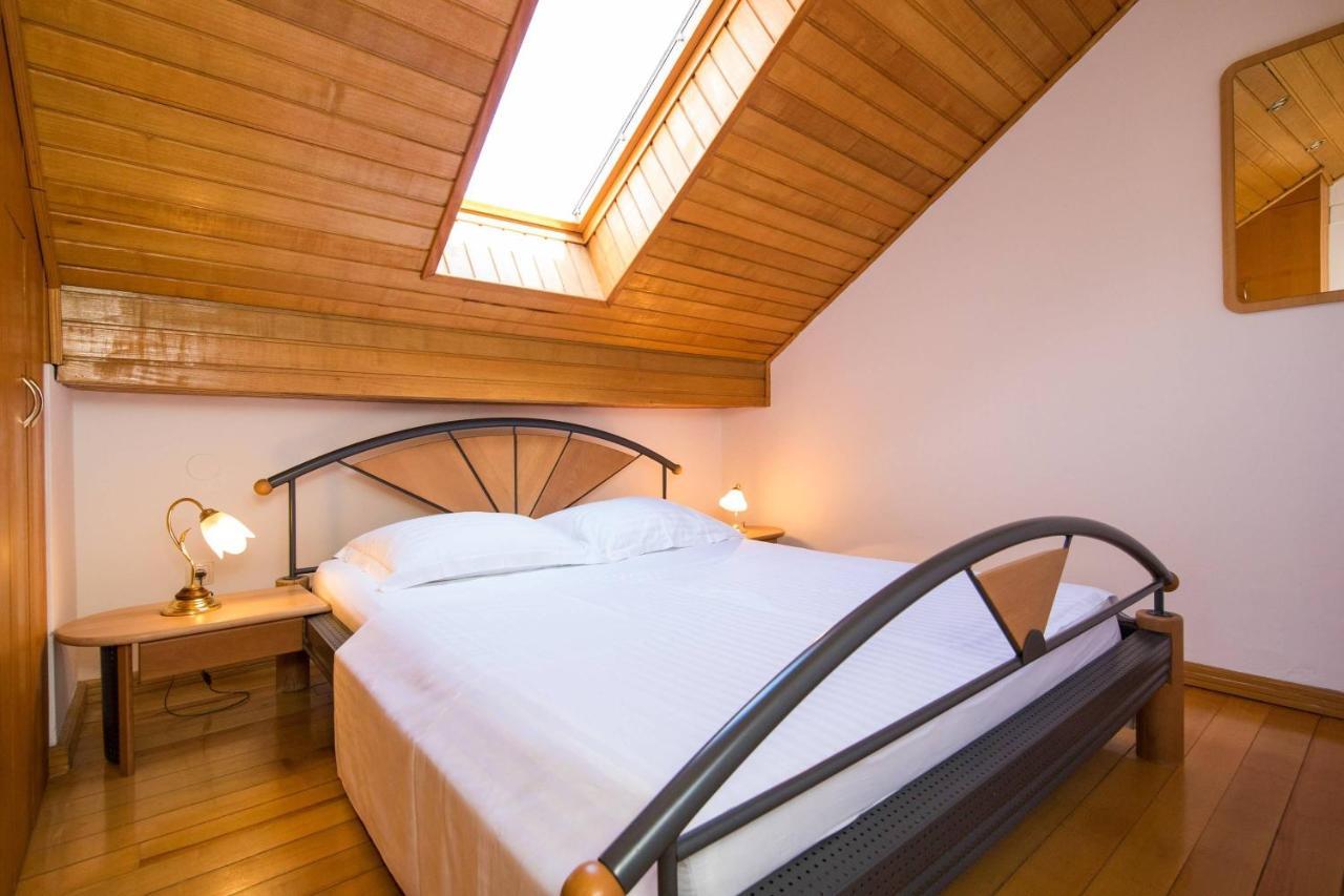 Guest House J&J Zaton  Εξωτερικό φωτογραφία